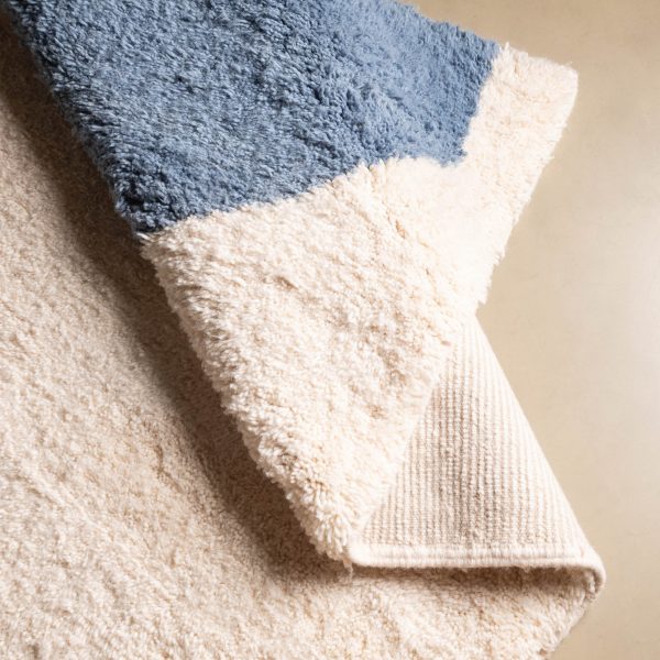 Moroccan rugs . corner