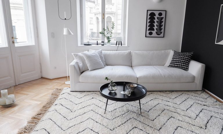 A Moroccan rug’s traditional Berber symbols are Key Details